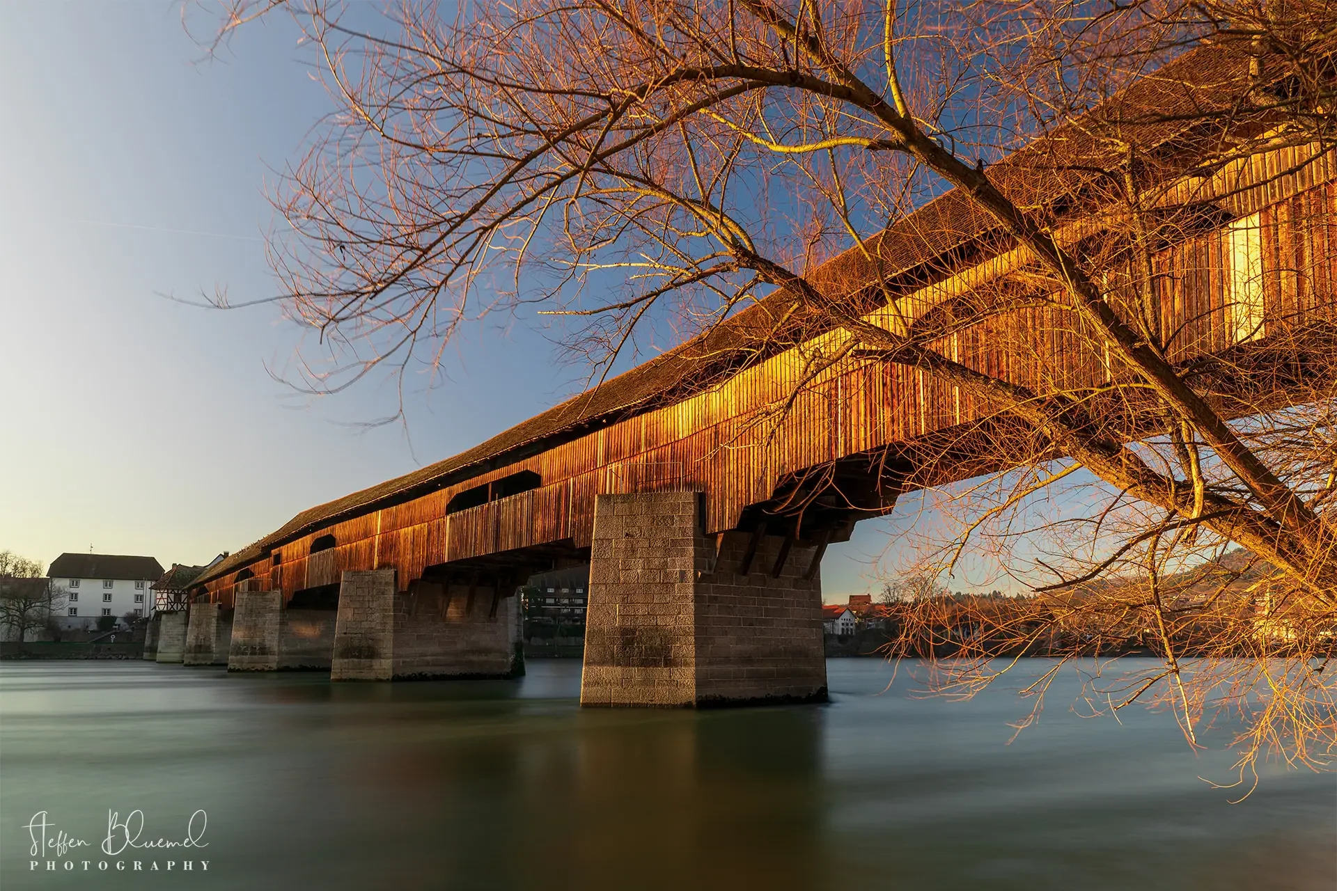 Alte Rheinbrücke bei Stein im Abendlicht  Stein / CH - Bad Säckingen / DE