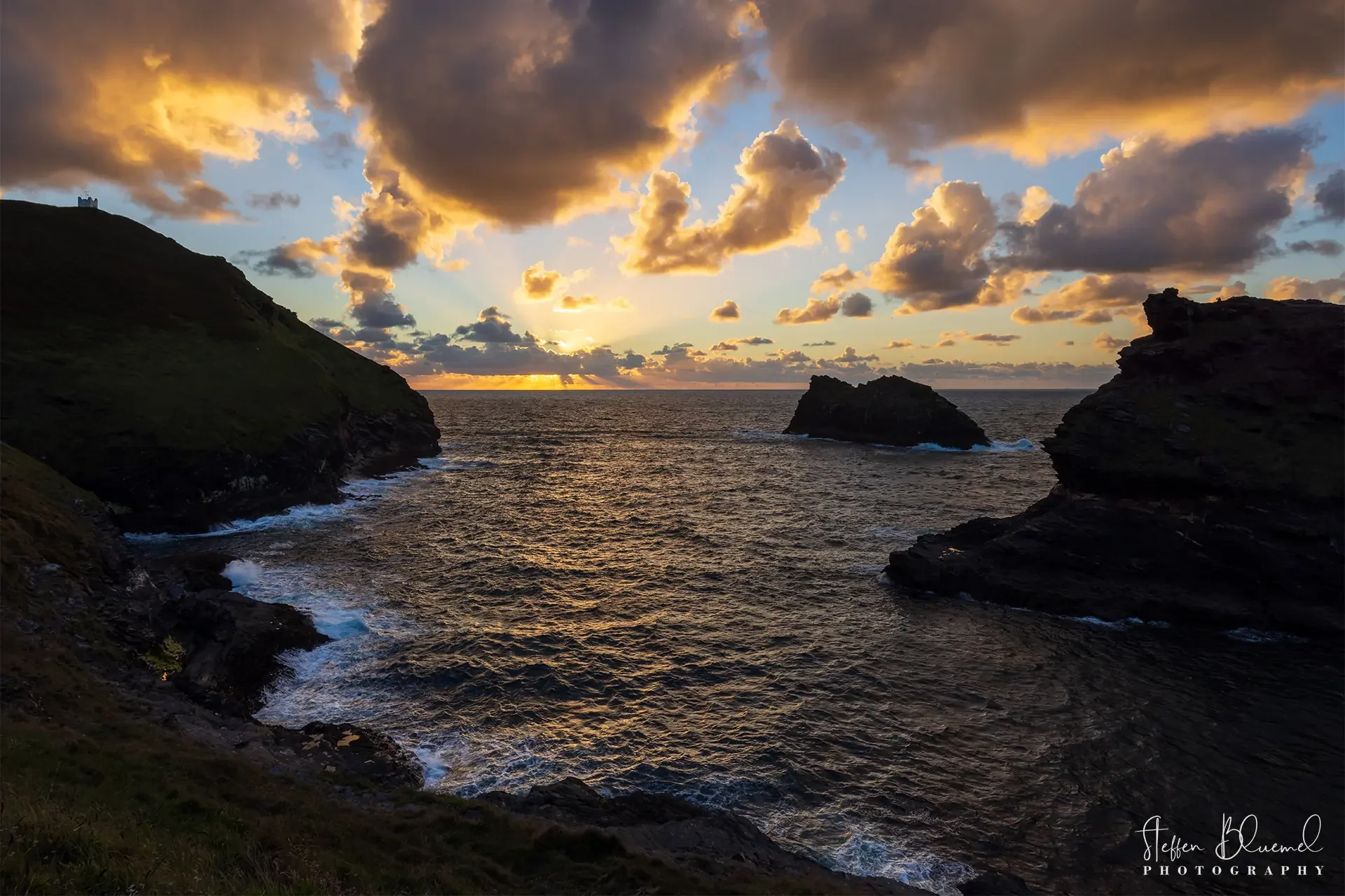 Boscastle Harbour  Cornwall / UK