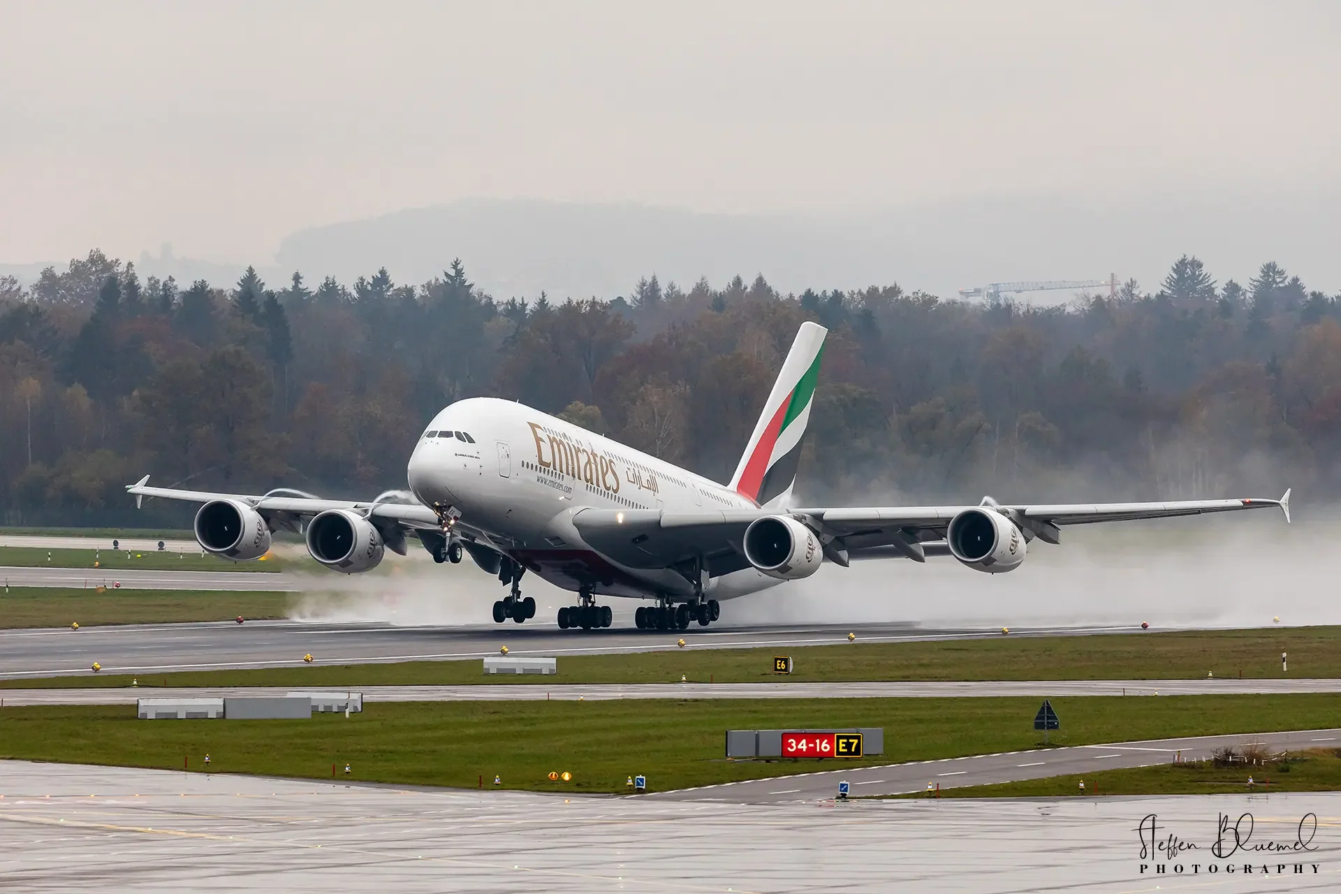 A380-861 A6-EEG Emirates  Flughafen Zürich / CH