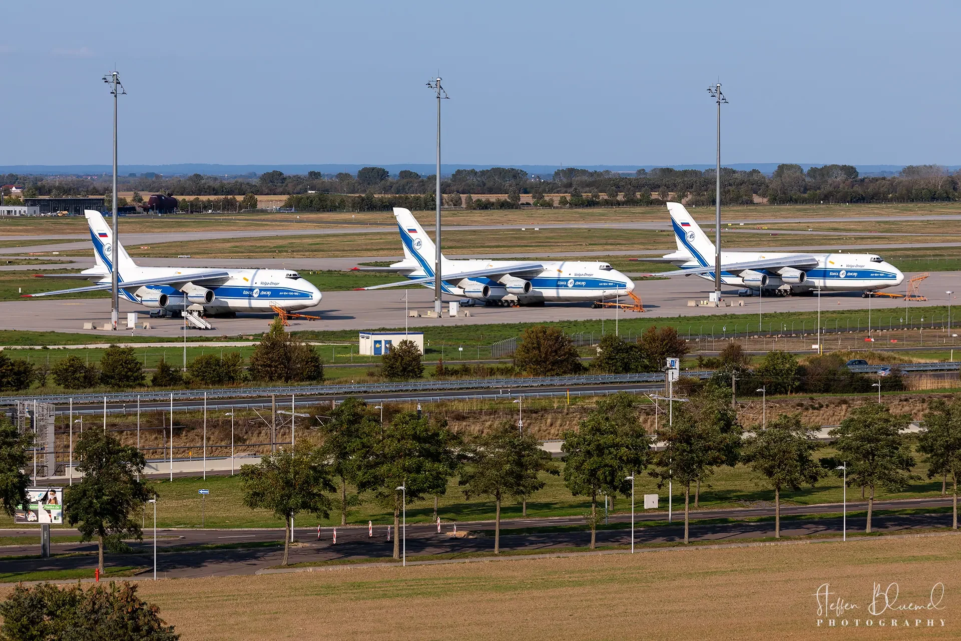 Antonow AH-124 Volga Dnepr Airline  Flughafen Leipzig / DE