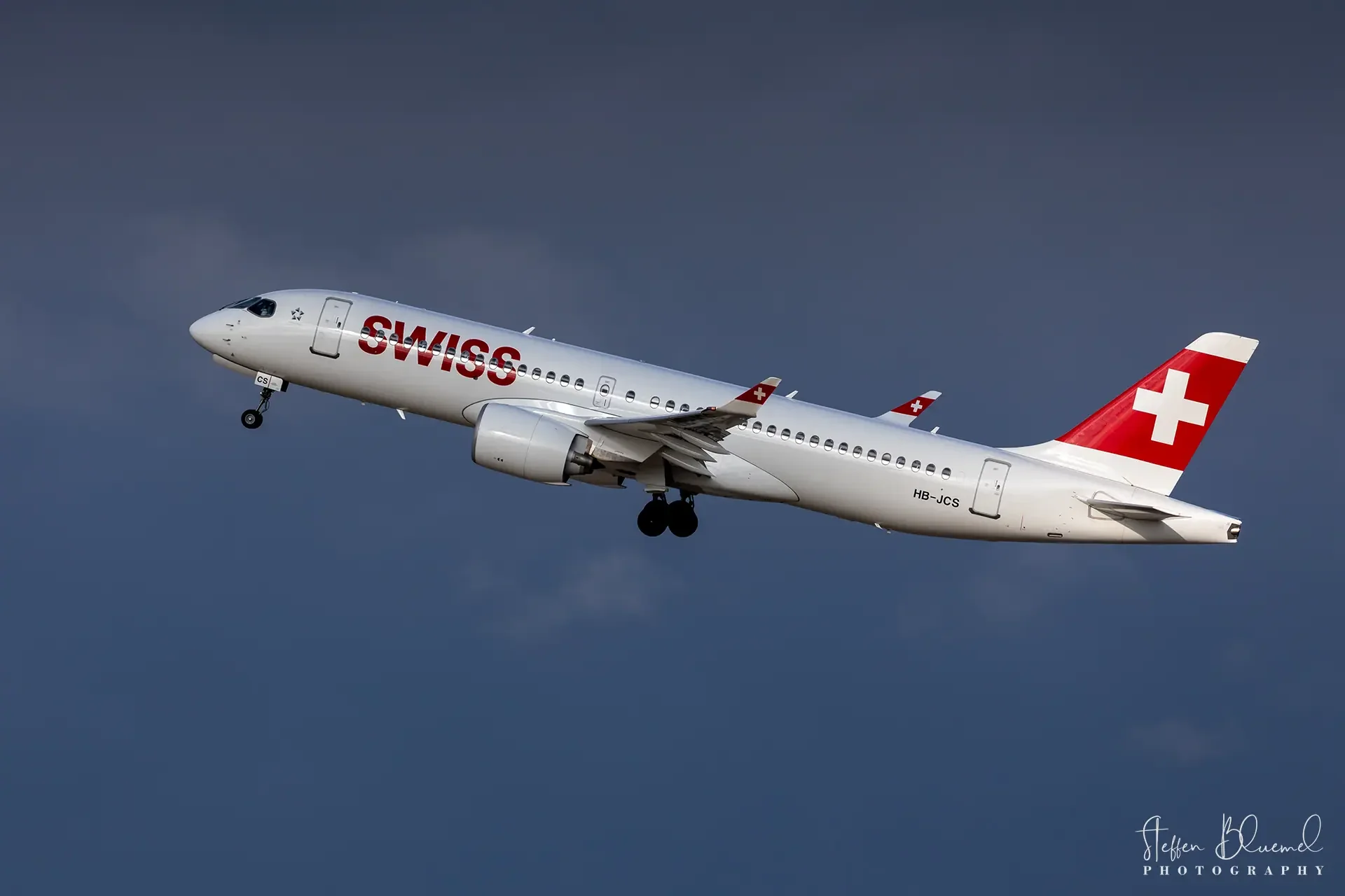 A220-300 HB-JCS - Swiss International Air Lines  Flughafen Zürich / CH